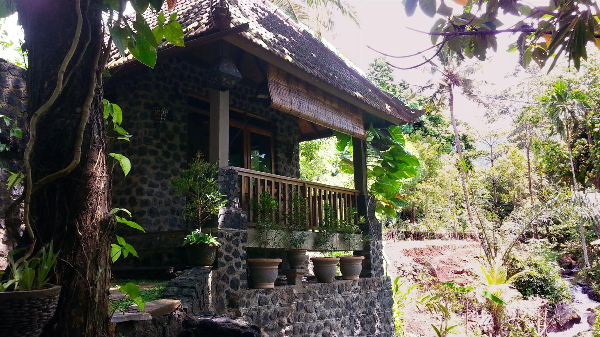 Pondok Manis Homestay Singaraja  Luaran gambar