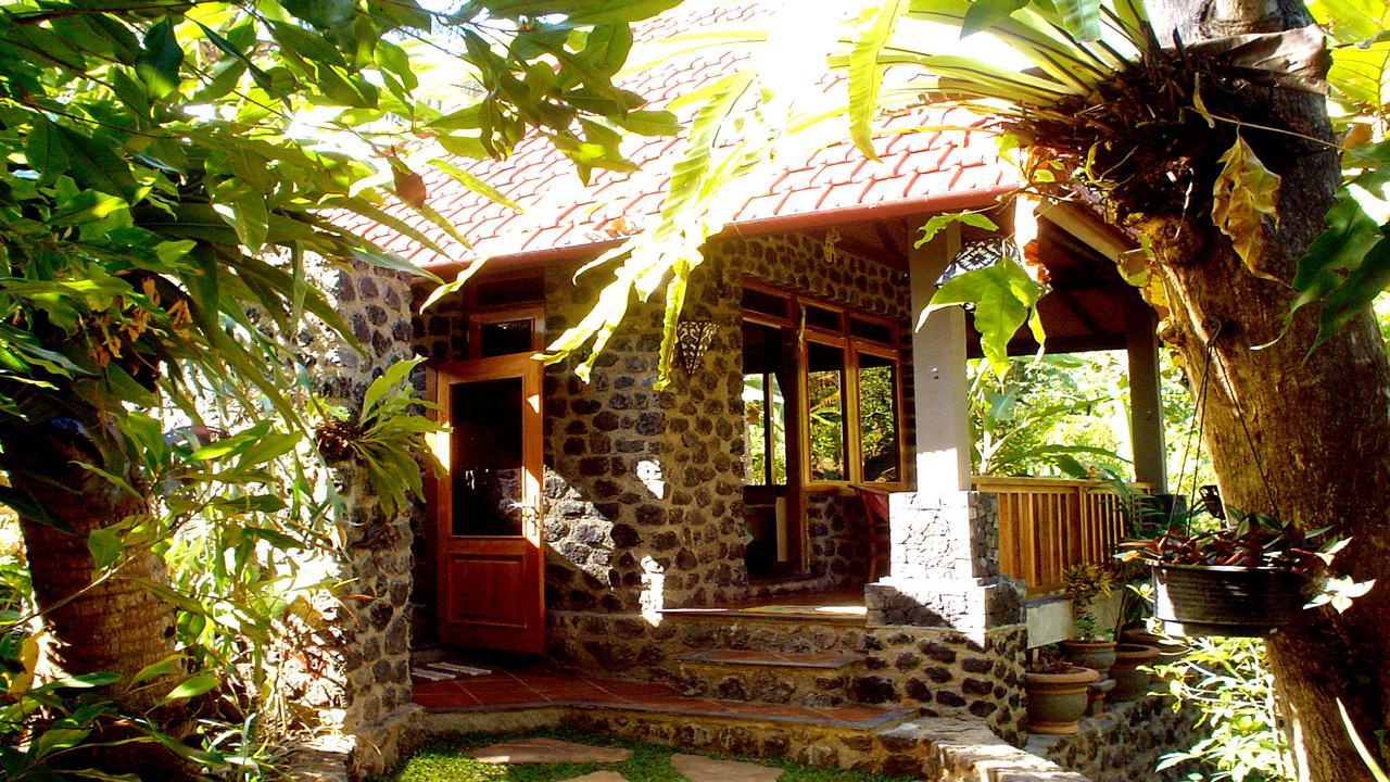 Pondok Manis Homestay Singaraja  Luaran gambar